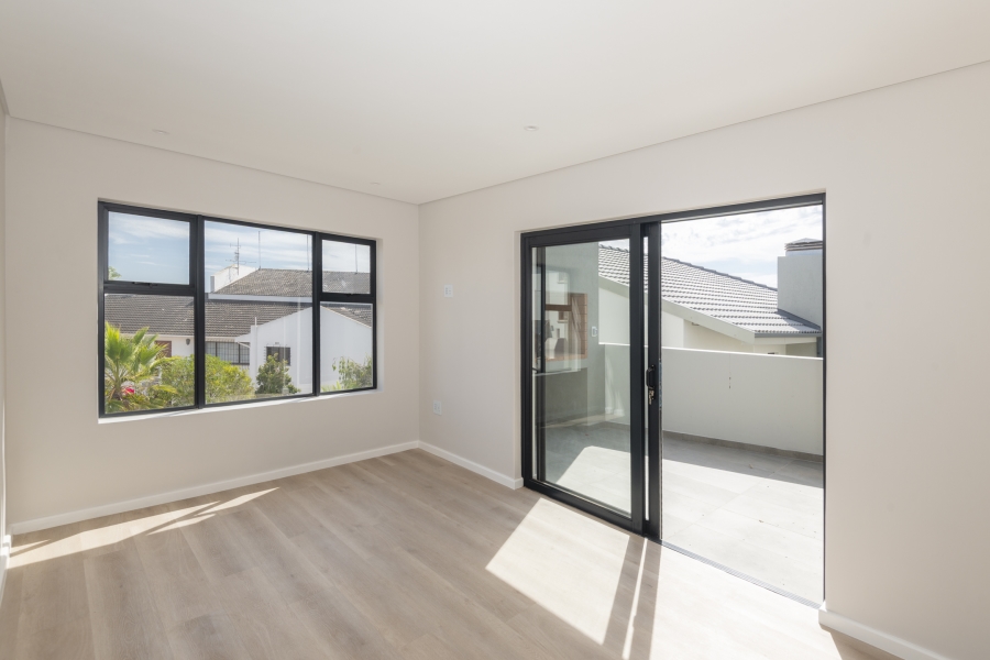 3 Bedroom Property for Sale in Country Club Western Cape